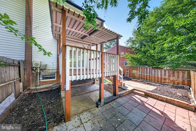 8238 WYCLIFFE CT, Manassas, VA 20109