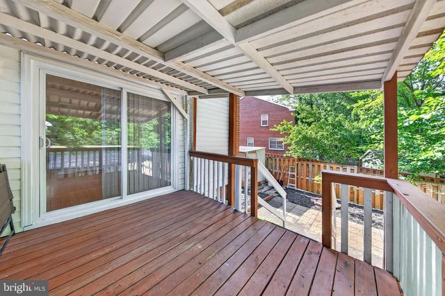 8238 WYCLIFFE CT, Manassas, VA 20109