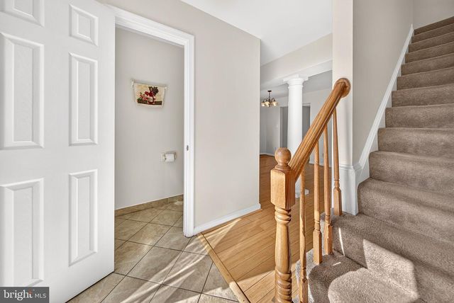 8238 WYCLIFFE CT, Manassas, VA 20109