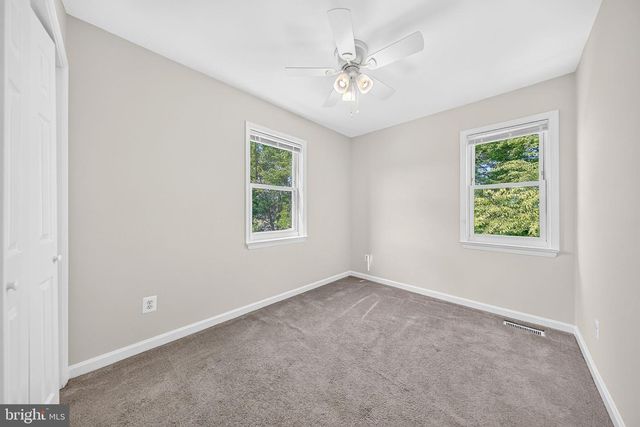 8238 WYCLIFFE CT, Manassas, VA 20109