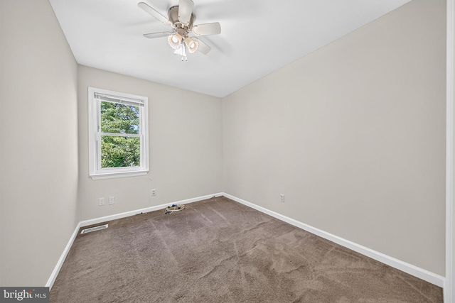 8238 WYCLIFFE CT, Manassas, VA 20109