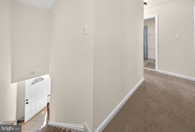 8238 WYCLIFFE CT, Manassas, VA 20109