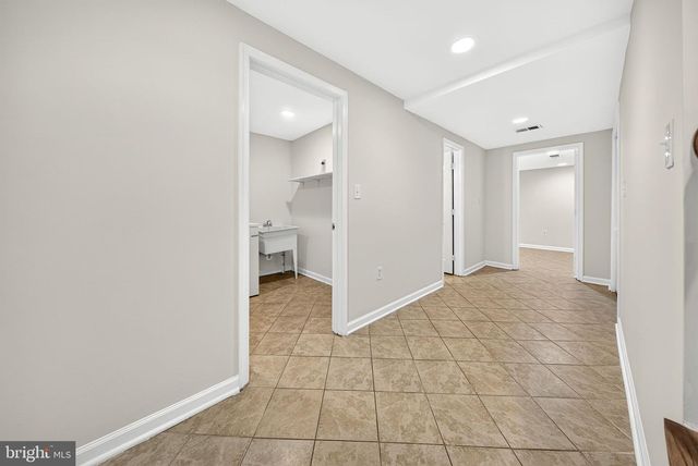 8238 WYCLIFFE CT, Manassas, VA 20109