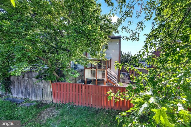 8238 WYCLIFFE CT, Manassas, VA 20109
