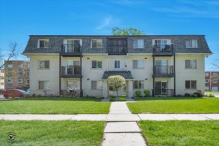 9621 S Karlov Avenue 301, Oak Lawn, IL 60453
