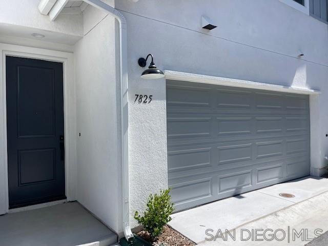 7825 Cypress Dr, Santee, CA 92071