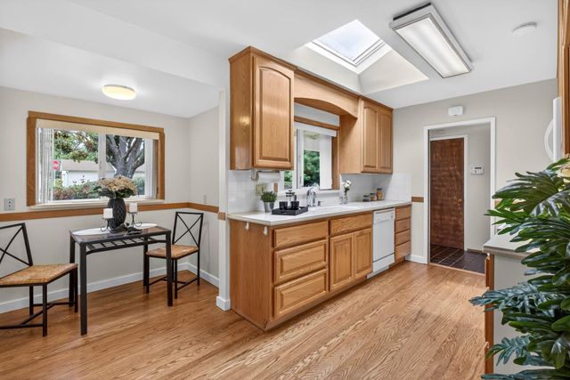 13220 Franklin Avenue, Mountain View, CA 94040