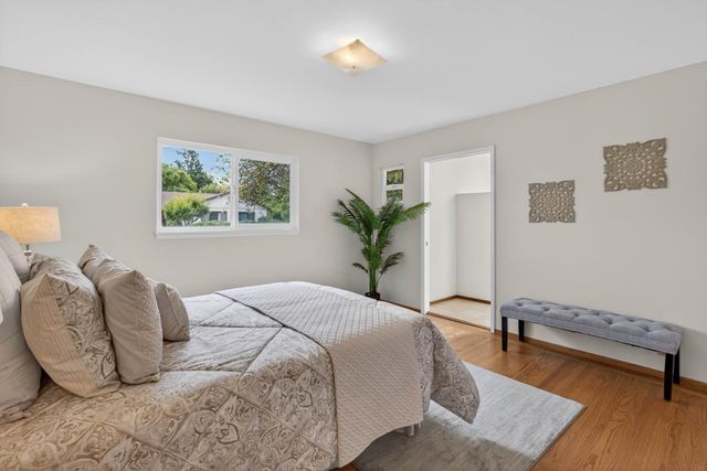 13220 Franklin Avenue, Mountain View, CA 94040