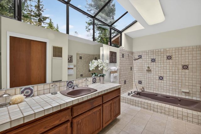 13220 Franklin Avenue, Mountain View, CA 94040