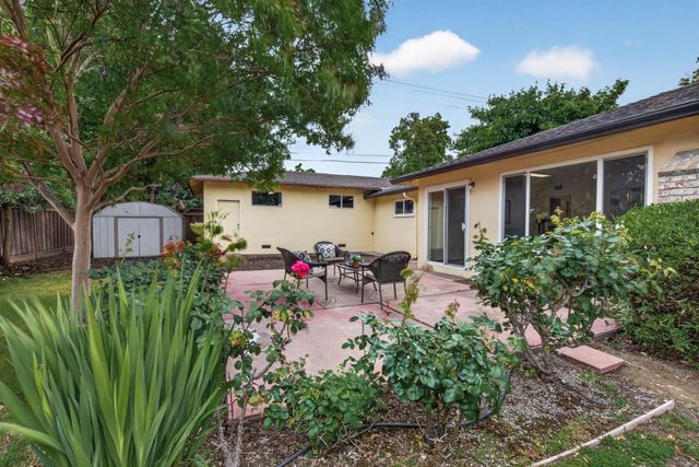 13220 Franklin Avenue, Mountain View, CA 94040