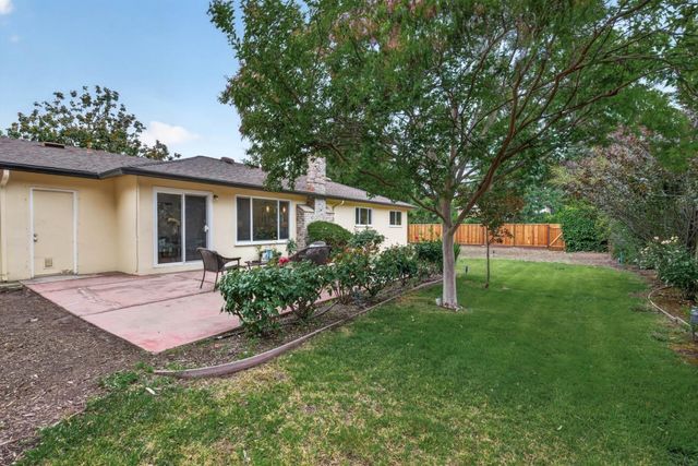 13220 Franklin Avenue, Mountain View, CA 94040