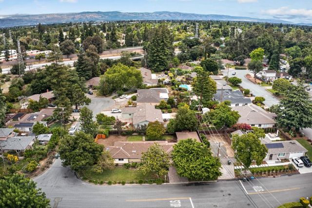 13220 Franklin Avenue, Mountain View, CA 94040