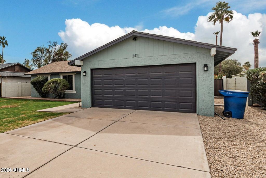 2411 E ALAMEDA Drive, Tempe, AZ 85282