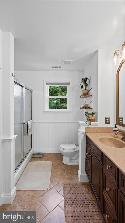 Image 17 of property listing at 621 TRANGO DR, Westminster, MD 21158