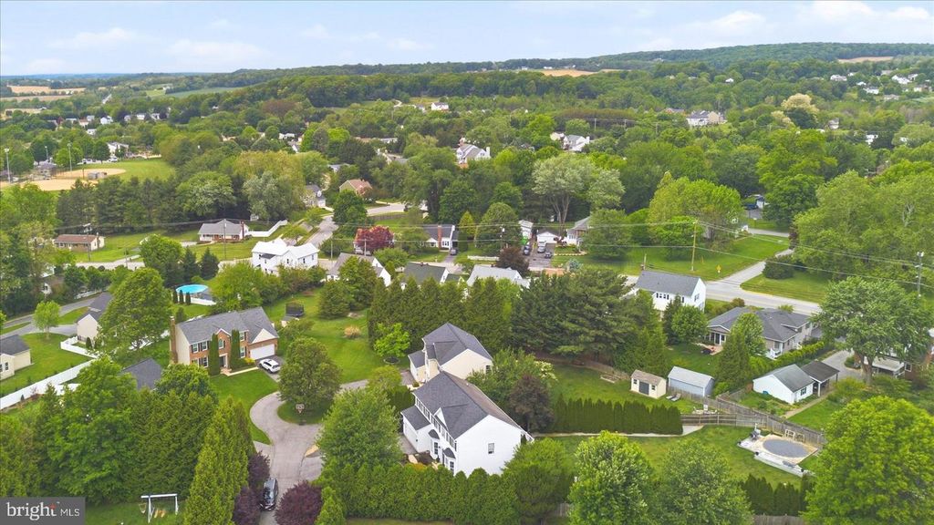 Image 50 of property listing at 621 TRANGO DR, Westminster, MD 21158