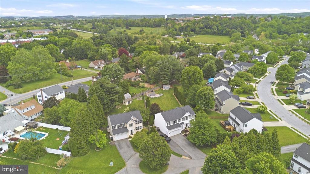 Image 51 of property listing at 621 TRANGO DR, Westminster, MD 21158