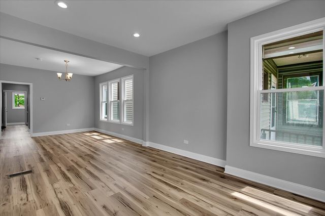 6233 S Claremont Avenue, Chicago, IL 60636