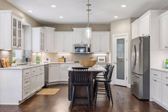 3970 Thames Avenue, Eagan, MN 55123