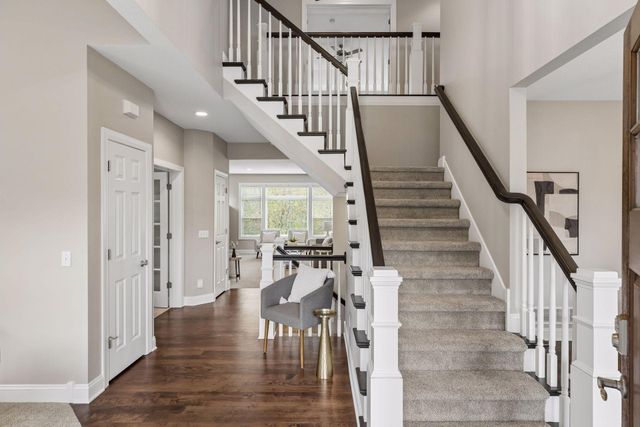 3970 Thames Avenue, Eagan, MN 55123