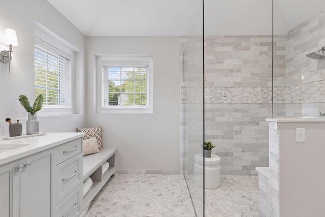 3970 Thames Avenue, Eagan, MN 55123