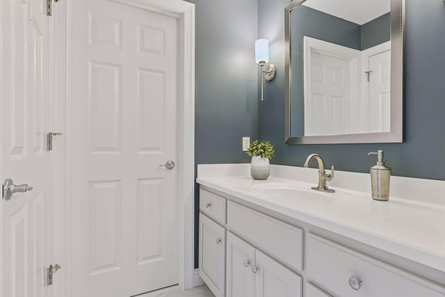 3970 Thames Avenue, Eagan, MN 55123