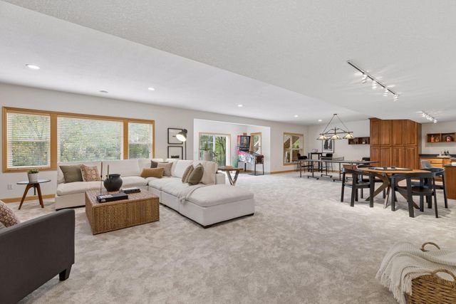 3970 Thames Avenue, Eagan, MN 55123