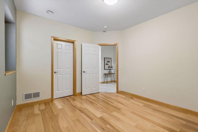 3970 Thames Avenue, Eagan, MN 55123