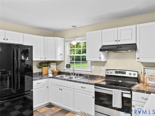 2949 Moyer Rd, Powhatan, VA 23139