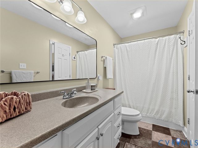2949 Moyer Rd, Powhatan, VA 23139