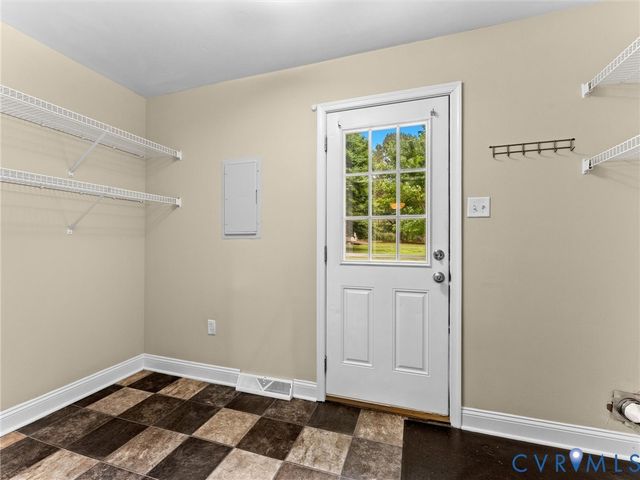 2949 Moyer Rd, Powhatan, VA 23139