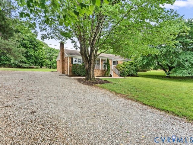 2949 Moyer Rd, Powhatan, VA 23139