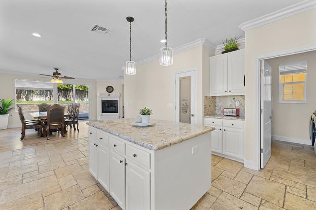 7732 Tennis Ct, Antelope, CA 95843
