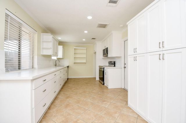 11519 Hornbrook Drive, Houston, TX 77099