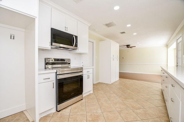 11519 Hornbrook Drive, Houston, TX 77099