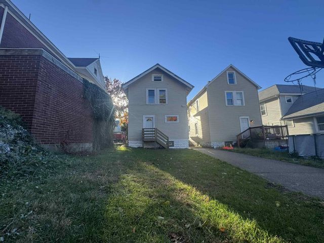 2521 WAYNE Street, Erie, PA 16503