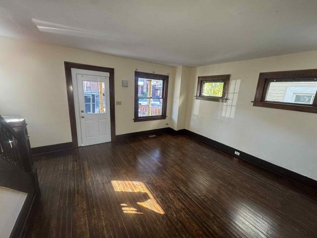 2521 WAYNE Street, Erie, PA 16503