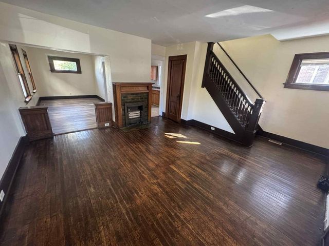 2521 WAYNE Street, Erie, PA 16503