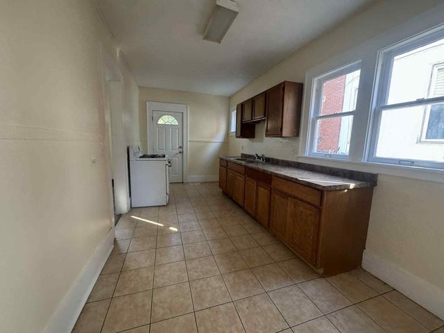 2521 WAYNE Street, Erie, PA 16503