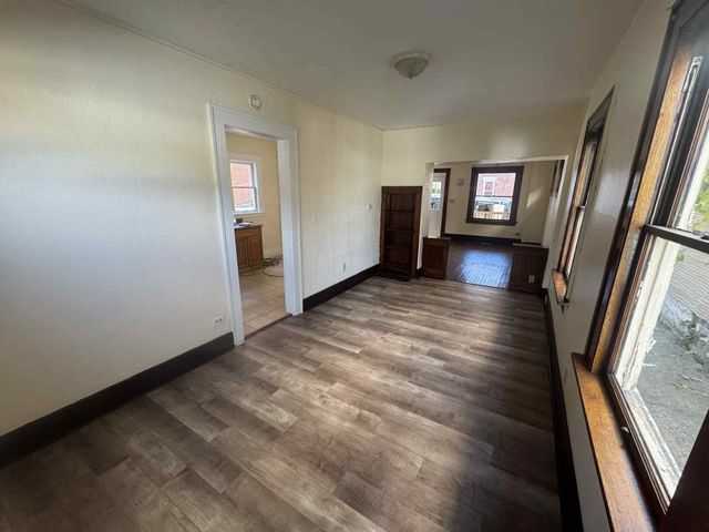 2521 WAYNE Street, Erie, PA 16503