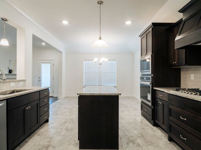 510 Peach Avenue, Centerton, AR 72719