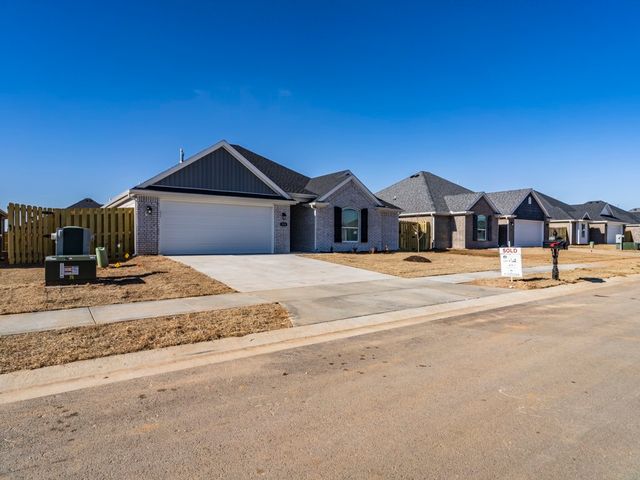 510 Peach Avenue, Centerton, AR 72719