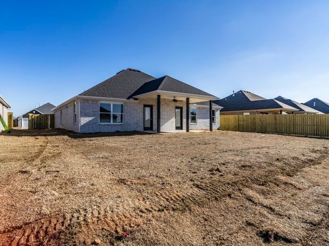 510 Peach Avenue, Centerton, AR 72719