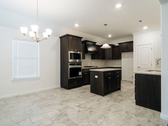 510 Peach Avenue, Centerton, AR 72719