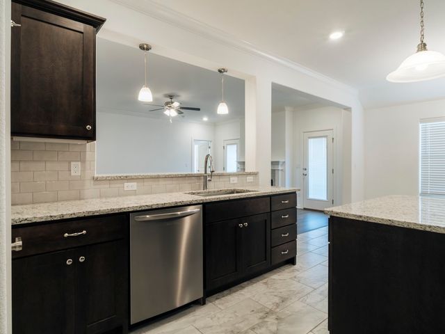 510 Peach Avenue, Centerton, AR 72719