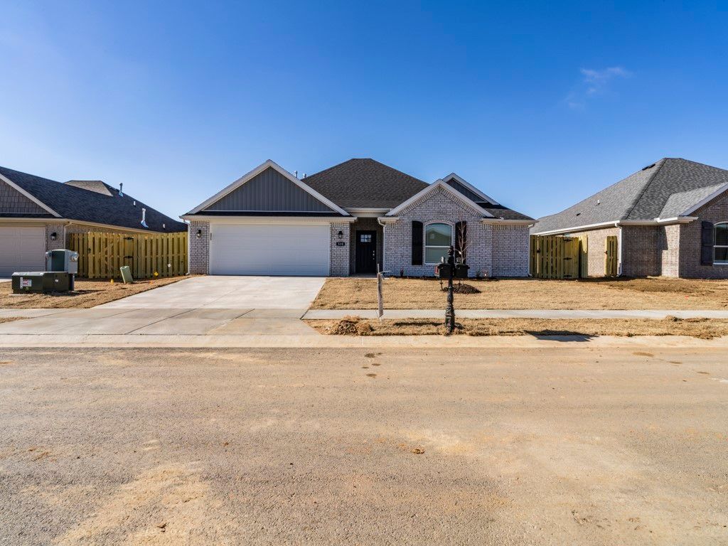 510 Peach Avenue, Centerton, AR 72719