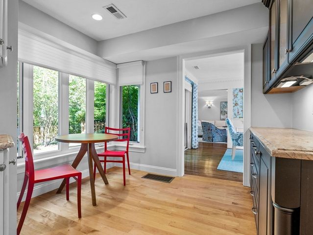 4 Farmer Road 4, Milton, MA 02186