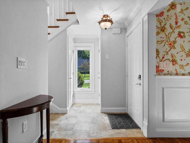 4 Farmer Road 4, Milton, MA 02186