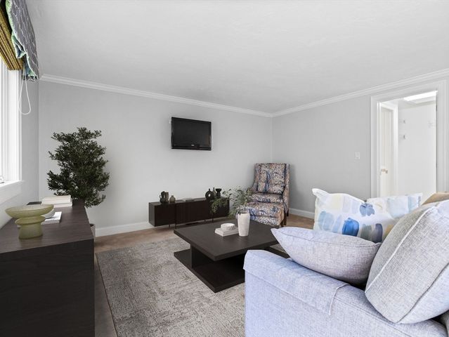 4 Farmer Road 4, Milton, MA 02186