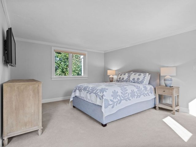 4 Farmer Road 4, Milton, MA 02186