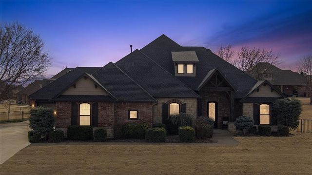 2112 NW 37th Street, Newcastle, OK 73065